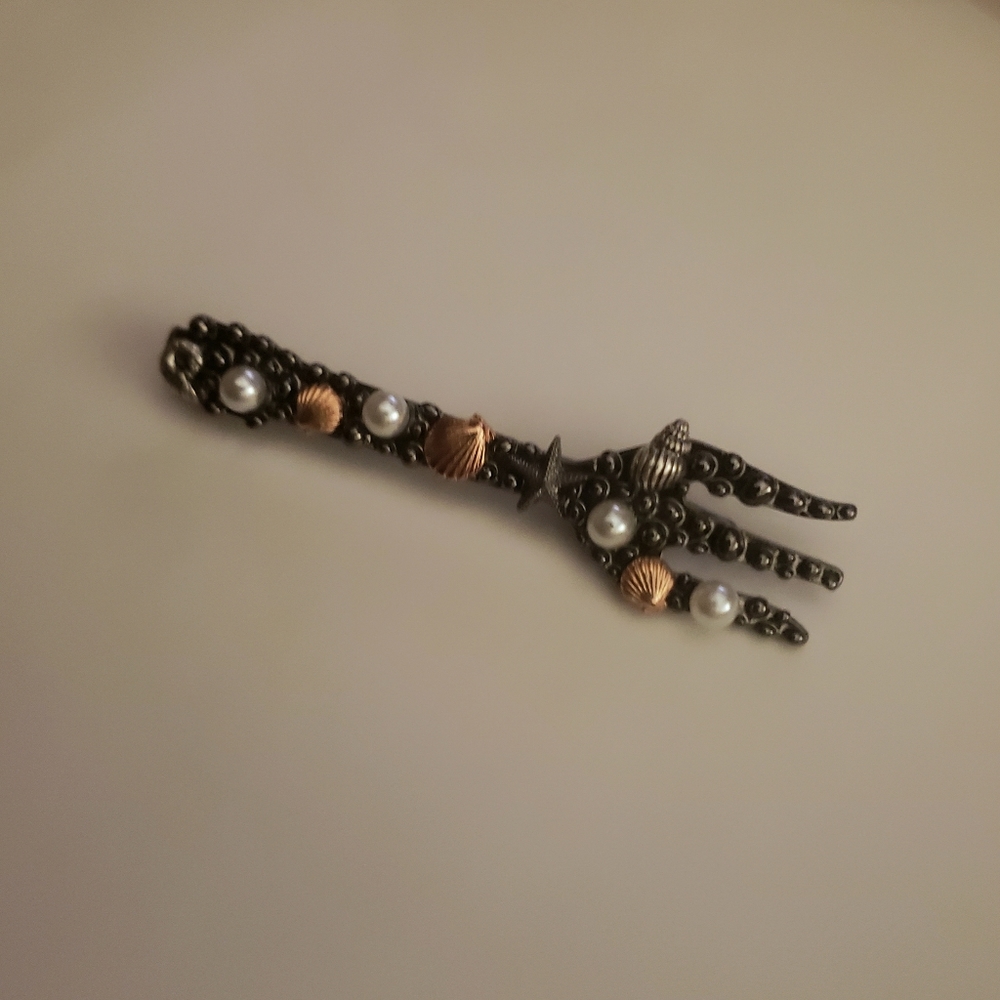 Dinglehopper Hair Clip
